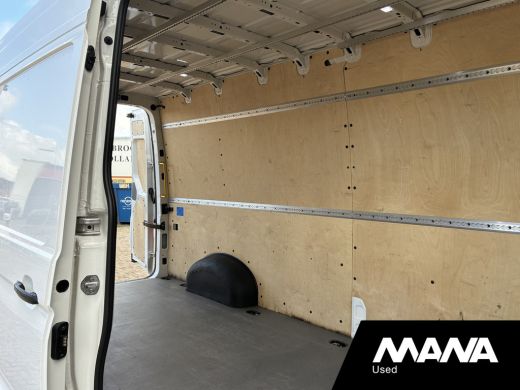 Volkswagen Crafter 35 2.0 TDI L4H3 Airco Camera Sensoren ActivLease financial lease