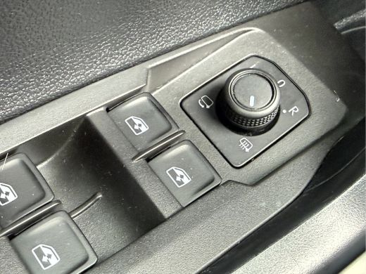 Volkswagen Polo 1.0 TSI Life Business NL. Auto, Panoramadak, IQ Light, Virt.Dash ActivLease financial lease