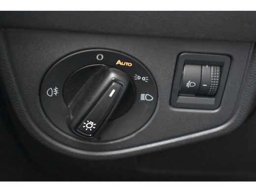 Volkswagen Polo Life Edition | 'App-Connect' smartphone integratie | Buitenspiegels elektrisch instel- verwarm- e... ActivLease financial lease
