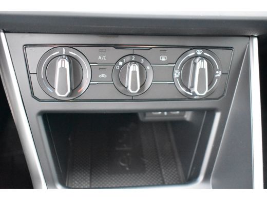 Volkswagen Polo Life Edition | 'App-Connect' smartphone integratie | Buitenspiegels elektrisch instel- verwarm- e... ActivLease financial lease