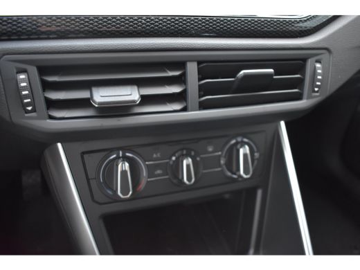 Volkswagen Polo Life Edition | 'App-Connect' smartphone integratie | Buitenspiegels elektrisch instel- verwarm- e... ActivLease financial lease