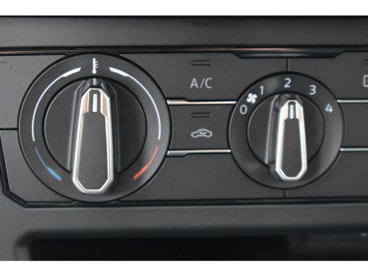 Volkswagen Polo Life Edition | 'App-Connect' smartphone integratie | Buitenspiegels elektrisch instel- verwarm- e... ActivLease financial lease