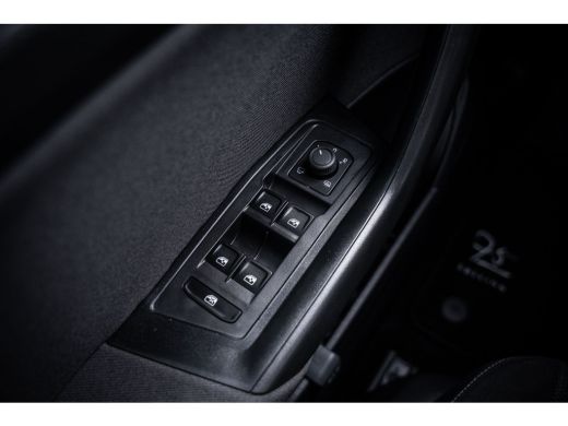 Volkswagen T-Roc 1.0 TSI Life 75 Edition | Achteruitrijcamera | Airco | Cruise control adaptief ActivLease financial lease