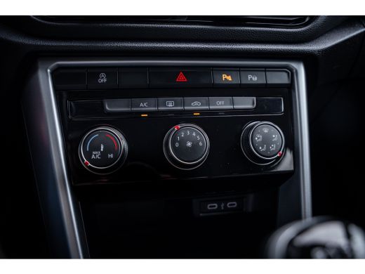 Volkswagen T-Roc 1.0 TSI Life 75 Edition | Achteruitrijcamera | Airco | Cruise control adaptief ActivLease financial lease
