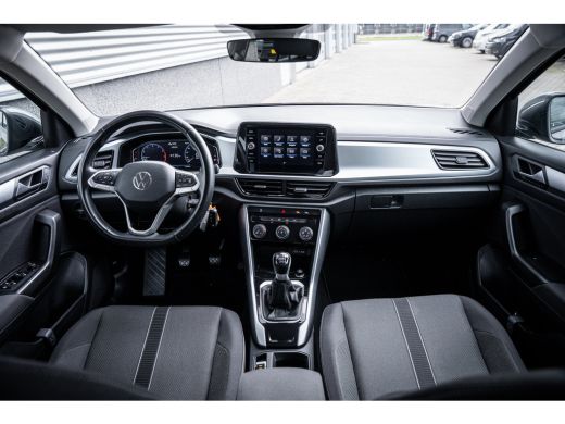Volkswagen T-Roc 1.0 TSI Life 75 Edition | Achteruitrijcamera | Airco | Cruise control adaptief ActivLease financial lease