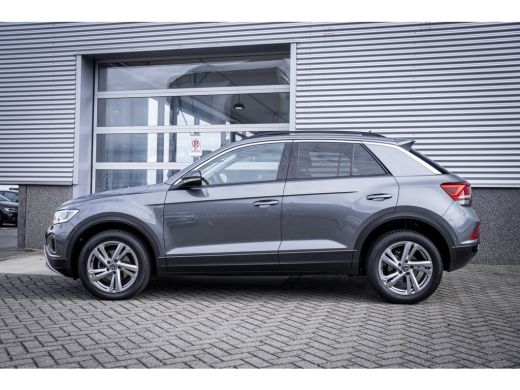 Volkswagen T-Roc 1.0 TSI Life 75 Edition | Achteruitrijcamera | Airco | Cruise control adaptief ActivLease financial lease