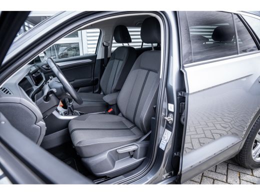 Volkswagen T-Roc 1.0 TSI Life 75 Edition | Achteruitrijcamera | Airco | Cruise control adaptief ActivLease financial lease