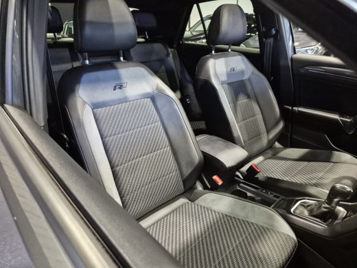 Volkswagen T-Roc 1.5 TSI Sport Business R Panorama | Camera | LED | Trekhaak | Zeer nette auto ActivLease financial lease