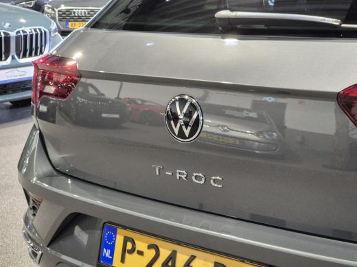 Volkswagen T-Roc 1.5 TSI Sport Business R Panorama | Camera | LED | Trekhaak | Zeer nette auto ActivLease financial lease
