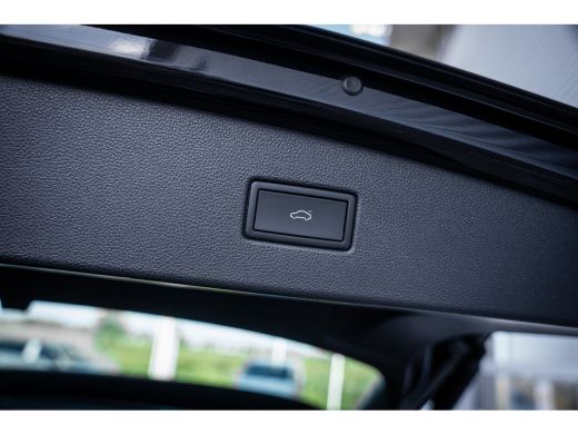 Volkswagen Tiguan 1.5 TSI R-Line Business+ | Achteruitrijcamera | Afneembare trekhaak | Elektrisch bedienbare achte... ActivLease financial lease