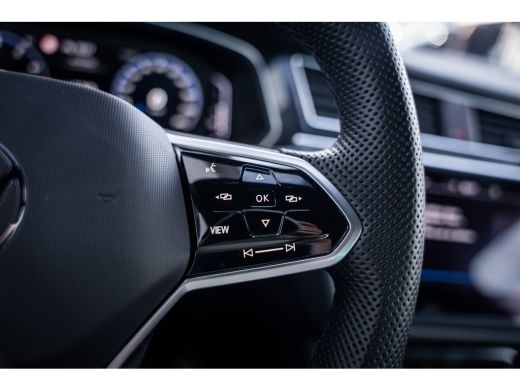 Volkswagen Tiguan 1.5 TSI R-Line Business+ | Achteruitrijcamera | Afneembare trekhaak | Elektrisch bedienbare achte... ActivLease financial lease