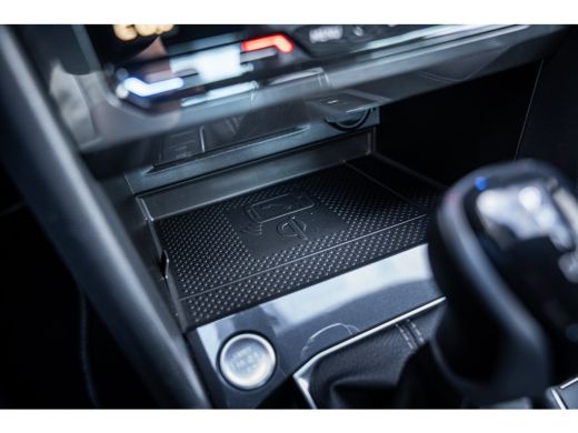 Volkswagen Tiguan 1.5 TSI R-Line Business+ | Achteruitrijcamera | Afneembare trekhaak | Elektrisch bedienbare achte... ActivLease financial lease