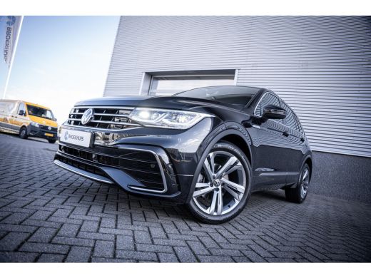 Volkswagen Tiguan 1.5 TSI R-Line Business+ | Achteruitrijcamera | Afneembare trekhaak | Elektrisch bedienbare achte... ActivLease financial lease