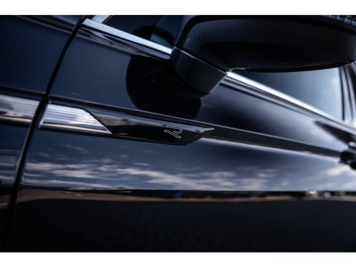 Volkswagen Tiguan 1.5 TSI R-Line Business+ | Achteruitrijcamera | Afneembare trekhaak | Elektrisch bedienbare achte... ActivLease financial lease