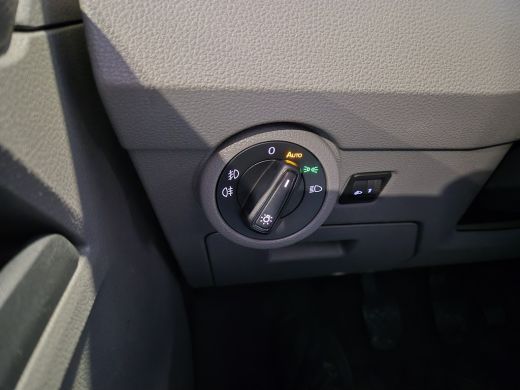 Volkswagen Transporter 2.0 TDI L2H1 3-Zits Navigatie | Sidebars | Cruise ActivLease financial lease