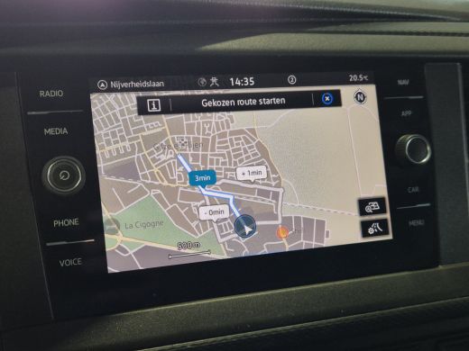 Volkswagen Transporter 2.0 TDI L2H1 3-Zits Navigatie | Sidebars | Cruise ActivLease financial lease