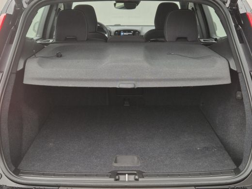 Volvo  XC40 1.5 T5 Recharge Plus Dark / All season banden / Harman/Kardon Audio Systeem / Park Assist Pack & ... ActivLease financial lease