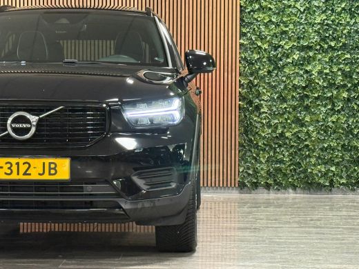Volvo  XC40 T5 Recharge R-Design | Schuifdak | Trekhaak | Parkeercamera | Adaptieve Cruise Control | Stoel en... ActivLease financial lease