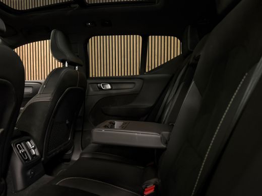 Volvo  XC40 T5 Recharge R-Design | Schuifdak | Trekhaak | Parkeercamera | Adaptieve Cruise Control | Stoel en... ActivLease financial lease