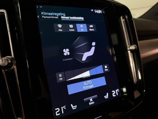 Volvo  XC40 T5 Recharge R-Design | Schuifdak | Trekhaak | Parkeercamera | Adaptieve Cruise Control | Stoel en... ActivLease financial lease