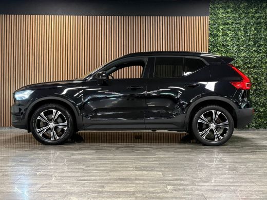 Volvo  XC40 T5 Recharge R-Design | Schuifdak | Trekhaak | Parkeercamera | Adaptieve Cruise Control | Stoel en... ActivLease financial lease