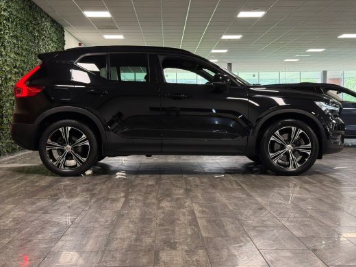 Volvo  XC40 T5 Recharge R-Design | Schuifdak | Trekhaak | Parkeercamera | Adaptieve Cruise Control | Stoel en... ActivLease financial lease