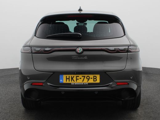Alfa Romeo Tonale 1.5T Hybrid Veloce | Achterbank met armsteun en skiluik | Achteruitrij assistent | Achteruitrijca... ActivLease financial lease