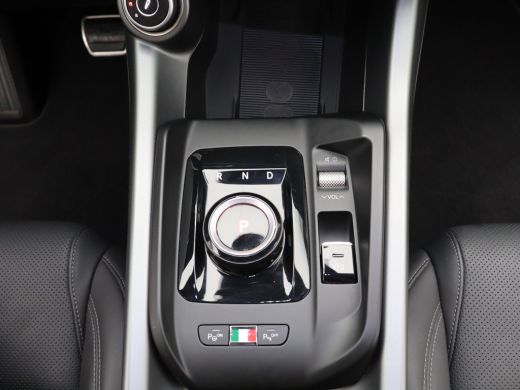 Alfa Romeo Tonale 1.5T Hybrid Veloce | Achterbank met armsteun en skiluik | Achteruitrij assistent | Achteruitrijca... ActivLease financial lease