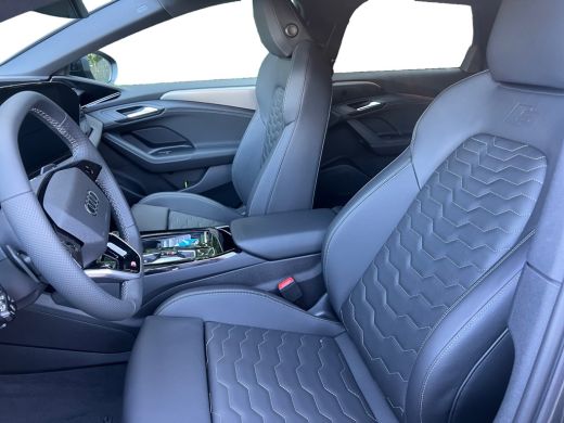 Audi A6 Avant e-tron Avant e-tron S edition 83 kWh 286pk | 21" LM velgen | Optiek zwart | Trekhaak ActivLease financial lease