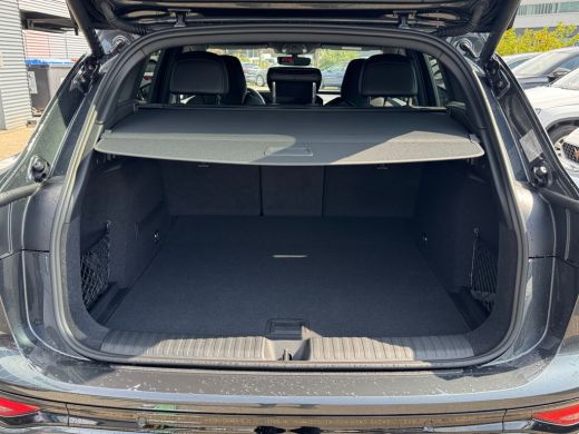Audi Q6 e-tron S edition 83 kWh 252pk Stoelverwarming voor en achter | Park assist plus | Adaptive cruise control ActivLease financial lease