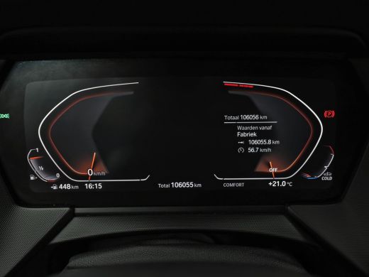 BMW 1 Serie 118i Sport Automaat (APPLE CARPLAY, GROOT NAVI, CLIMATE, LEDER, SPORTSTOELEN, PARKEERSENSOREN, CR... ActivLease financial lease