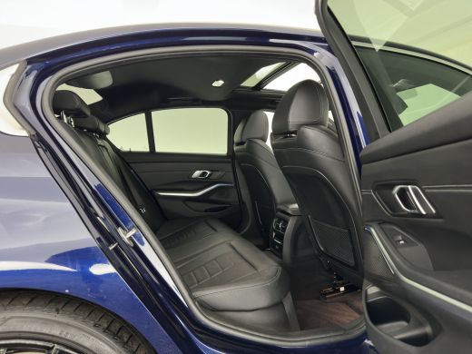 BMW 3 Serie 320e M-Sport-Styling Business Edition Plus (Plug-In) {SoH-88%} (INCL-BTW) Aut. * PANO | LEATHER |... ActivLease financial lease