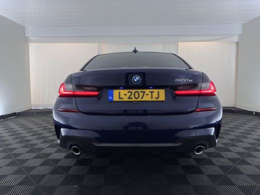 BMW 3 Serie 320e M-Sport-Styling Business Edition Plus (Plug-In) {SoH-88%} (INCL-BTW) Aut. * PANO | LEATHER |... ActivLease financial lease