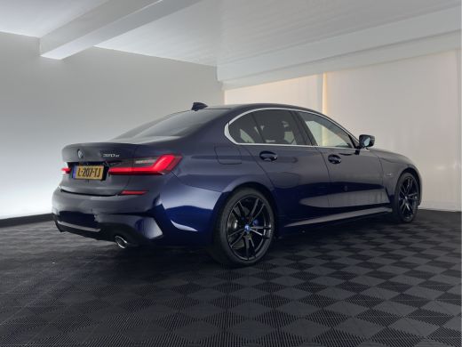BMW 3 Serie 320e M-Sport-Styling Business Edition Plus (Plug-In) {SoH-88%} (INCL-BTW) Aut. * PANO | LEATHER |... ActivLease financial lease