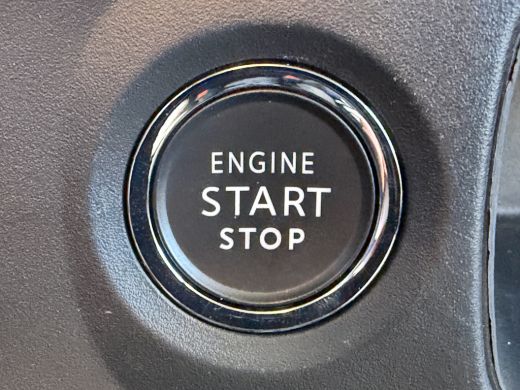 Citroën C3 110pk Shine (Camera - Keyless Entry - LED - Automatische Airco - Navigatie - Apple Carplay) ActivLease financial lease