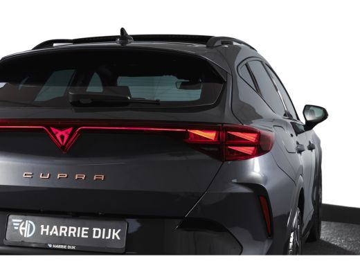CUPRA Formentor 1.5 TSI e-Hybrid 204 PK Business | S/K-Panodak | Matrix Led | Elek Trekhaak | Dig. Cockpit | Adap... ActivLease financial lease
