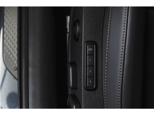 CUPRA Formentor 1.5 TSI e-Hybrid 272 PK VZ Performance | S/K-Panodak | Dig. Cockpit | Adapt. Cruise | Stoel-+Stuu... ActivLease financial lease