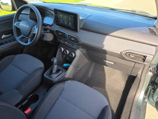 Dacia Jogger 1.6 Hybrid Extreme 7p. - 140 Pk - Navi - ParkeerCamera ActivLease financial lease