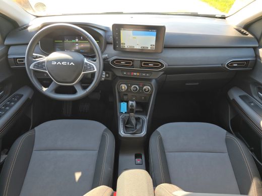 Dacia Jogger 1.6 Hybrid Extreme 7p. - 140 Pk - Navi - ParkeerCamera ActivLease financial lease
