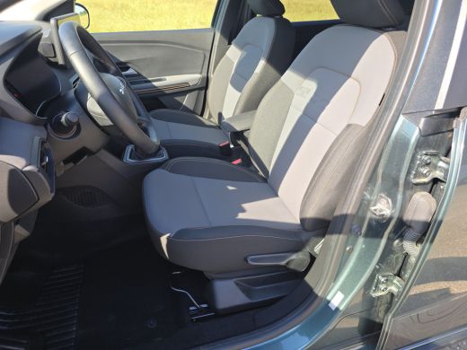 Dacia Jogger 1.6 Hybrid Extreme 7p. - 140 Pk - Navi - ParkeerCamera ActivLease financial lease