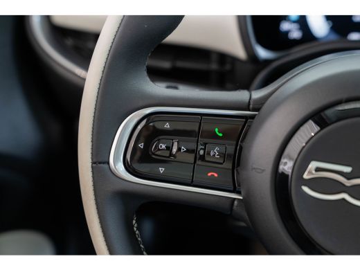 Fiat 500 1.0 Hybrid La Prima | Tot 8 Jaar Garantie | Camera | Panoramadak | Lederen bekleding | Navigatie ... ActivLease financial lease