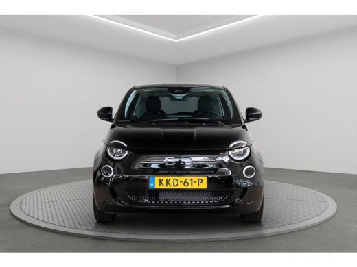 Fiat 500 1.0 Hybrid Torino Launch Edition | Climate Controle | Apple Carplay & Android Auto | Parkeersenso... ActivLease financial lease