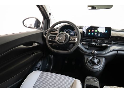 Fiat 500 1.0 Hybrid Torino Launch Edition | Climate Controle | Apple Carplay & Android Auto | Parkeersenso... ActivLease financial lease