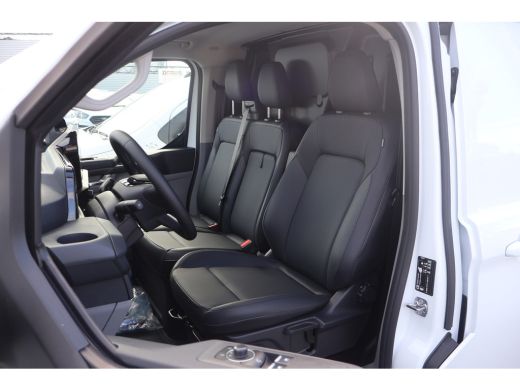 Ford E-Transit Custom L2 H1 Limited 71 kWh 218pk 2x schuifdeur Pro Power ActivLease financial lease