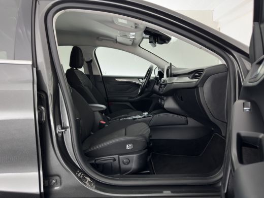 Ford Focus 1.0 EcoBoost Titanium X Business MHEV (INCL-BTW)  Aut. *DIGI-COCKPIT | FULL-LED | KEYLESS | CAMER... ActivLease financial lease