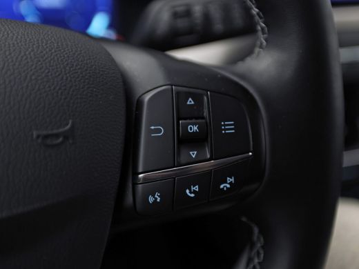 Ford Focus 1.0 EcoBoost Titanium X Sport Automaat (APPLE CARPLAY, GROOT NAVI, CAMERA, STUUR/STOELVERWARMING,... ActivLease financial lease