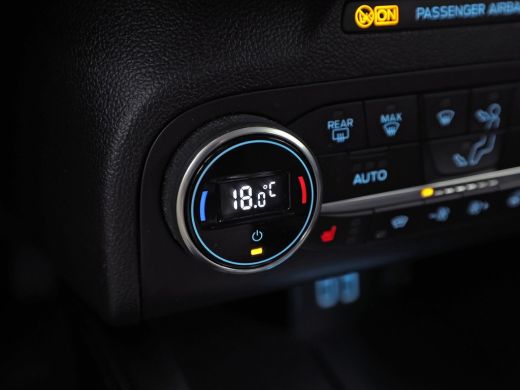 Ford Focus 1.0 EcoBoost Titanium X Sport Automaat (APPLE CARPLAY, GROOT NAVI, CAMERA, STUUR/STOELVERWARMING,... ActivLease financial lease