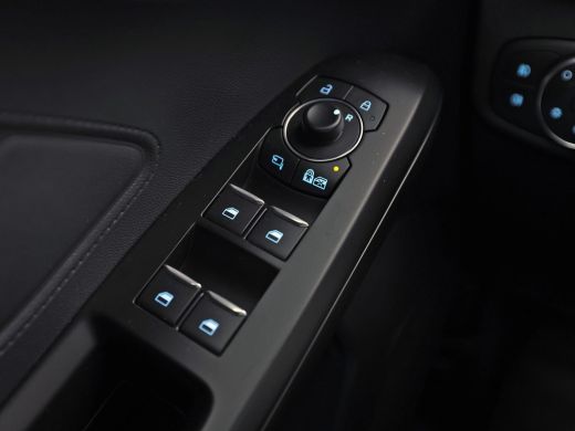 Ford Focus 1.0 EcoBoost Titanium X Sport Automaat (APPLE CARPLAY, GROOT NAVI, CAMERA, STUUR/STOELVERWARMING,... ActivLease financial lease