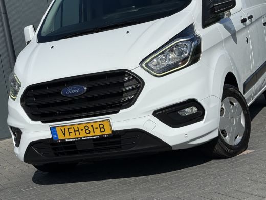 Ford Transit Custom 2.0 TDCI / L2H1 / 2x SCHUIFDEUR / 2.8 TONS TREKHAAK / 1e EIG. / IMPERIAAL / CAMERA / 3-ZITS / BLI... ActivLease financial lease