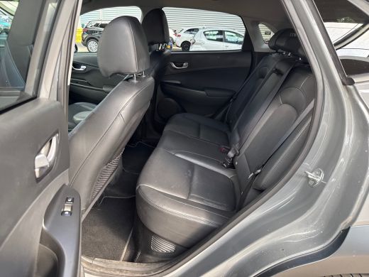 Hyundai Kona 1.6 GDI HEV Premium Automaat Stoelkoel+verw. Carplay Adap.Cruis ActivLease financial lease